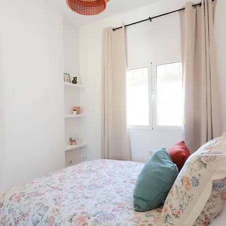 Apartment Mirador De Picasso: With Large Terrace Malaga
